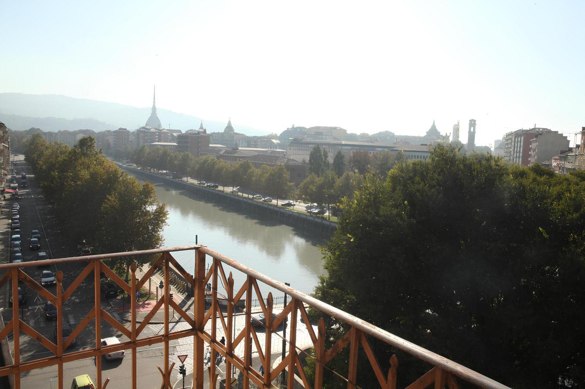 Da Momo, Panoramic Two Flat By The Dora River Appartement Turin